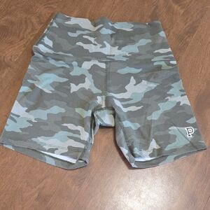 Pink Victoria's Secret Camouflage Print Biker Athletic Shorts Women's Small‎ Sz